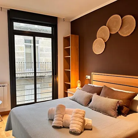 Centrico Irmandinos Con Garaje - Homeygalicia