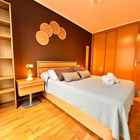 Centrico Irmandinos Con Garaje - Homeygalicia Apartment